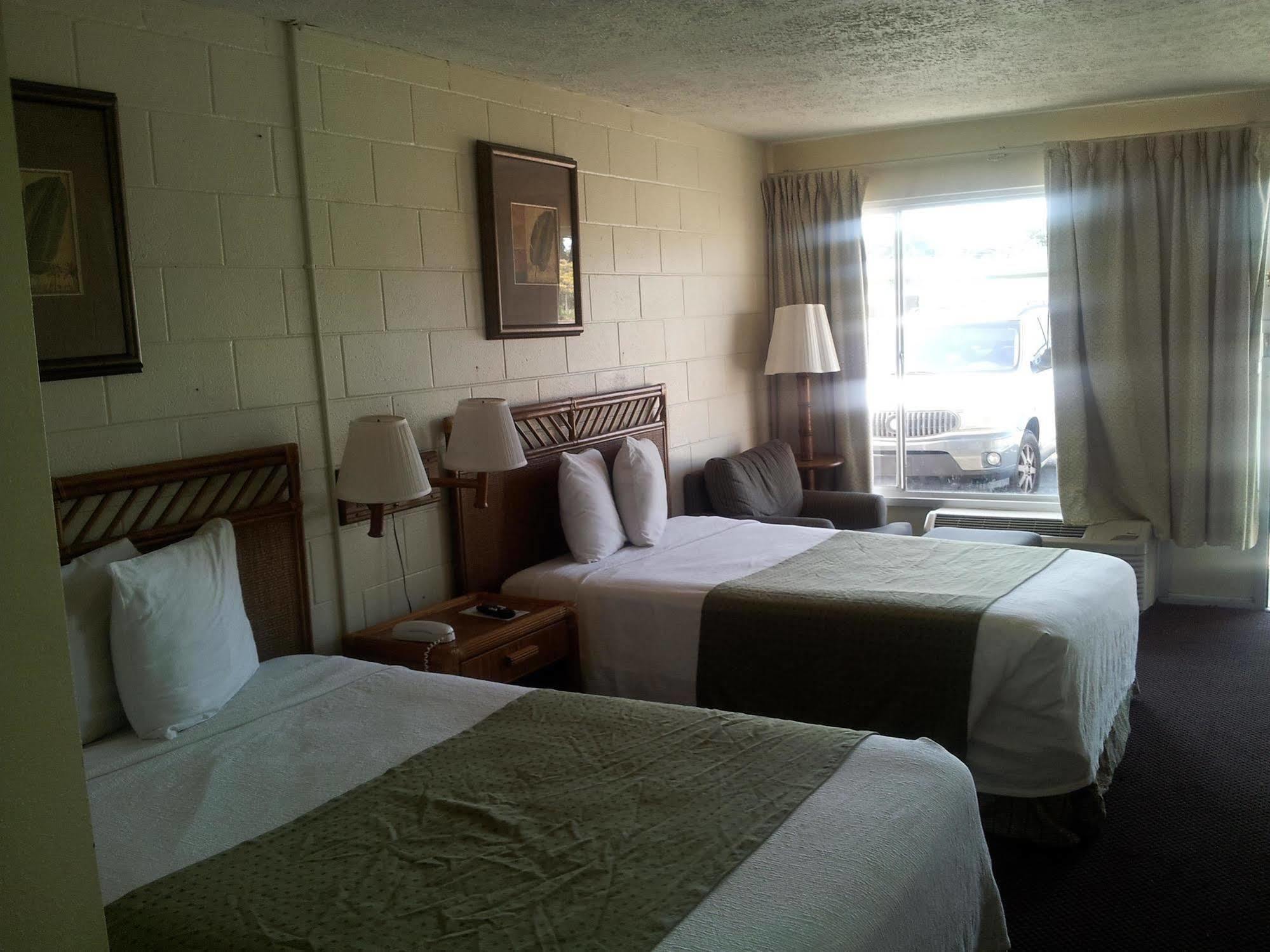 American Quality Lodge Panama City Exterior photo